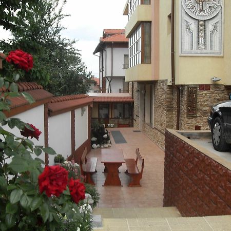 Стаи За Гости - Семейна Къща За Гости Ивел Bansko Exteriör bild